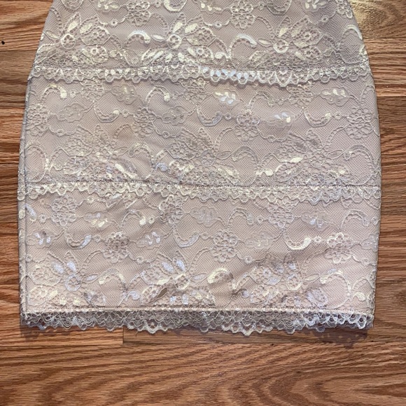 BEBE Light pink lace dress NWOT - Picture 3 of 6